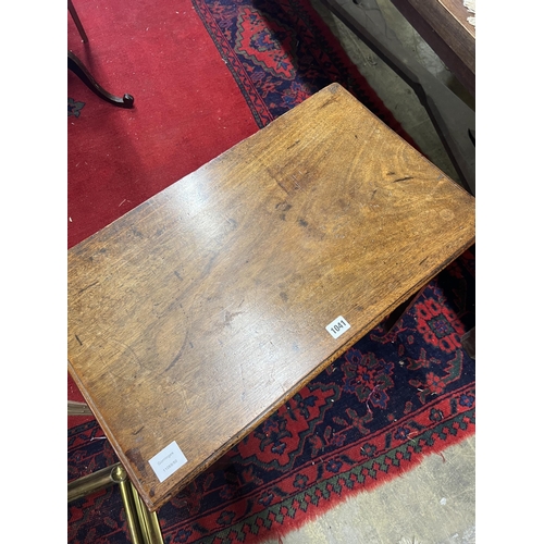 1041 - A George III mahogany side table with single drawer, raised on tapered squared legs, width 68cm, dep... 