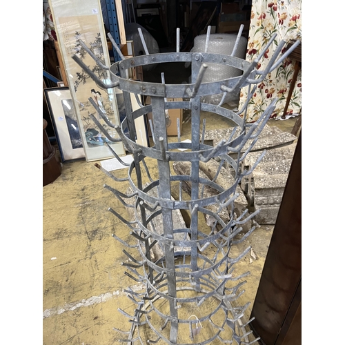 1069 - A French vintage galvanised wine bottle drying rack, height 120cm