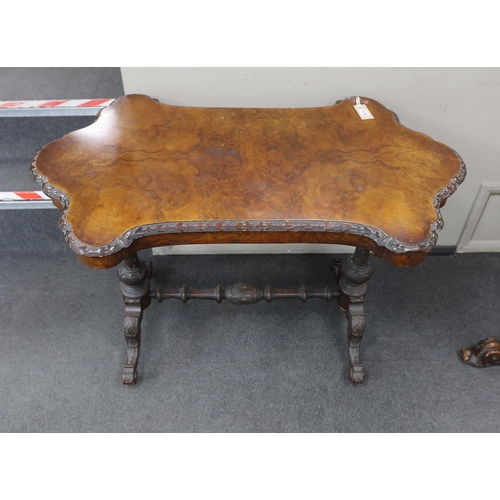 1172 - A Victorian figured walnut centre table, width 108cm, depth 63cm, height 72cm