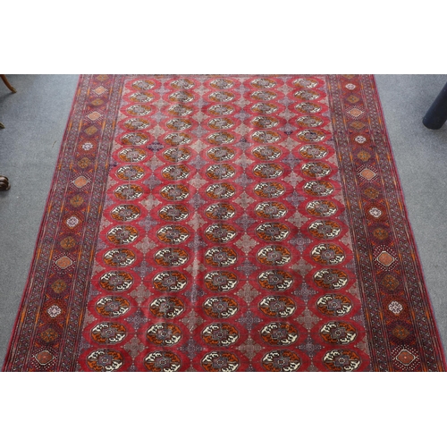 1175 - A Bokhara carpet, 290 x 202cm