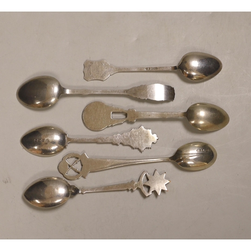 1312 - A Roald Amundsen commemorative .830 silver spoon, circa 1911, and five other commemorative spoons, o... 