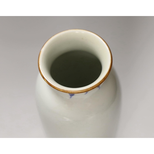 1389 - A Chinese blue and white sleeve vase, 33cm