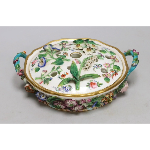 1406 - A Minton potpourri bowl and cover, c.1830, with applied floral decoration, 25cm wide