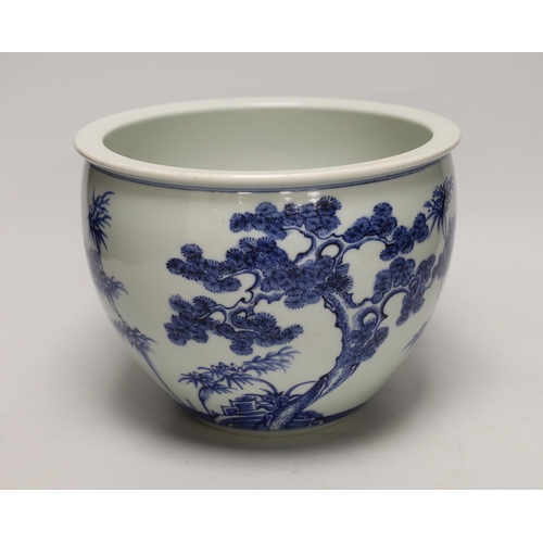 1476 - A Chinese blue and white jardiniere, 18cm high