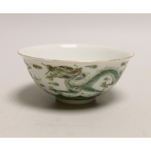 1526 - A Chinese famille verte bowl, 11.5cm diameter