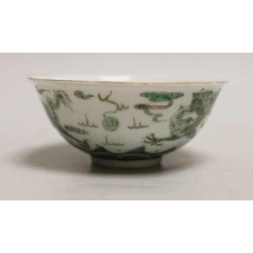 1526 - A Chinese famille verte bowl, 11.5cm diameter