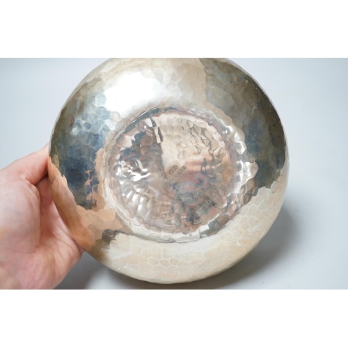 1808 - A modern hammered silver fruit bowl, by Pruden & Smith, Sheffield, 2011, diameter 15.8cm, 12.5oz.... 