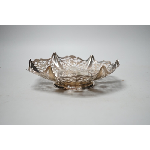 1829 - A George VI pierced silver shallow dish, Viners Ltd, Sheffield, 1936, diameter 18.1cm, 6.4oz.