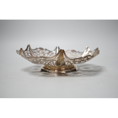 1829 - A George VI pierced silver shallow dish, Viners Ltd, Sheffield, 1936, diameter 18.1cm, 6.4oz.