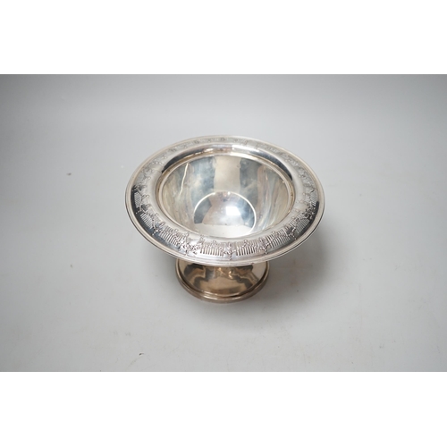 1833 - A sterling pedestal bowl, with pierced border, (lacking liner?), diameter 18.5cm, 9.3oz.