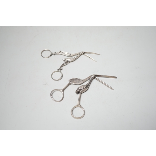 1846 - A pair of novelty late Victorian silver sugar nips, modelled as a stork, Rosenthal, Jacob & Co, Lond... 