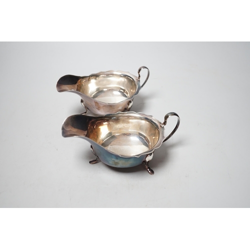 1854 - A pair of George VI silver sauceboats, Viners Ltd, Sheffield, 1946, 6.1oz.