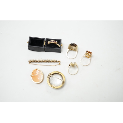 1901 - Sundry jewellery including three yellow metal and gem set rings, cameo brooch, two other brooches in... 