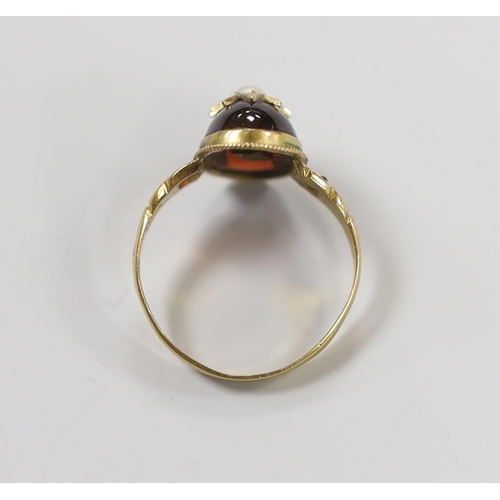 1919 - An Edwardian 18ct gold, cabochon garnet, split pearl and gem set ring, size N, gross weight 2.7 gram... 