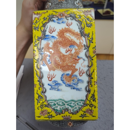 255 - A Chinese enamelled porcelain cong-shaped vase, decorated with dragons chasing the flaming pearl, 29... 