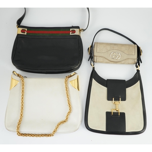 Gucci clearance hand clutch