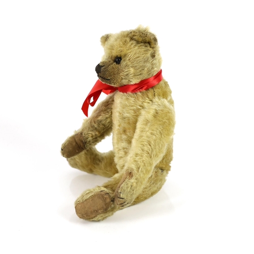 35 - A Farnell bear, c.1912, black button eyes, 25cm, in very good condition