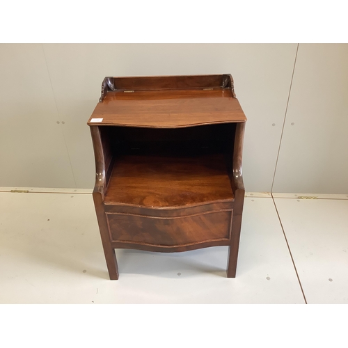 32 - A George III mahogany serpentine front commode, width 56cm, depth 52cm, height 75cm