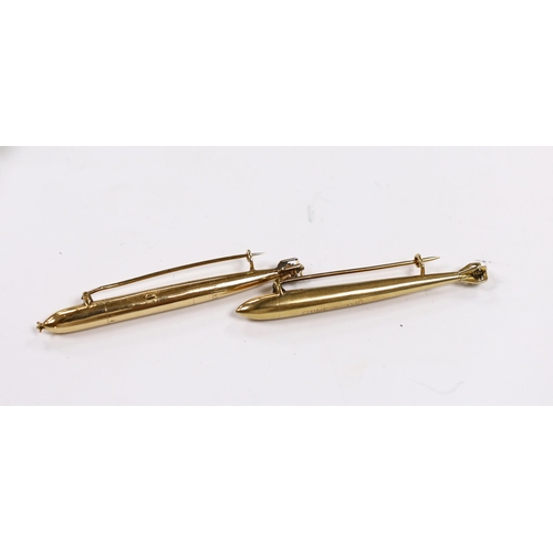 960 - Two early 20th century yellow metal torpedo brooches, one inscribed 'Fiume 1903 Klara', 62mm et infr... 