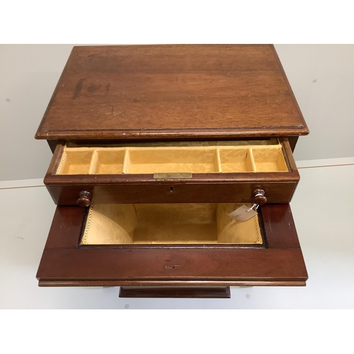 1018 - A late Victorian mahogany work table, width 55cm, depth 37cm, height 74cm