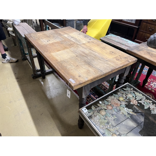 1019 - A rectangular Victorian style pine kitchen table, width 119cm, depth 67cm, height 75cm