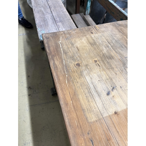 1019 - A rectangular Victorian style pine kitchen table, width 119cm, depth 67cm, height 75cm