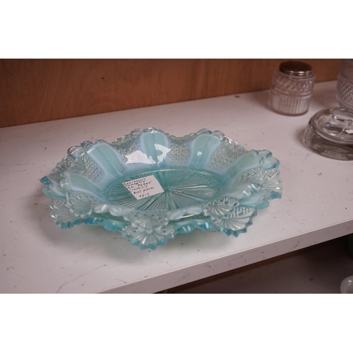 1250 - Fourteen 19th and early 20th century glass items, including a pair of turquoise Pearline dishes, an ... 