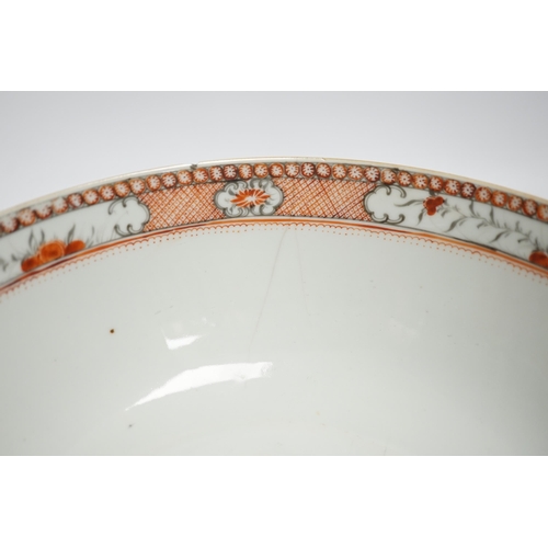 1411 - An 18th century Chinese Mandarin pattern bowl (cracked), 25cm in diameter