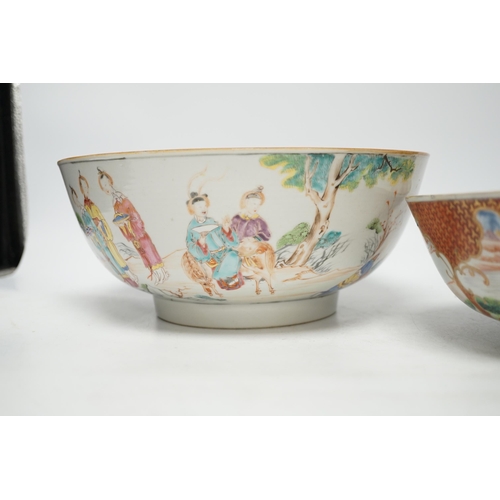 1415 - A Chinese famille rose bowl decorated with a dignitary and court figures (a.f.) and another smaller ... 