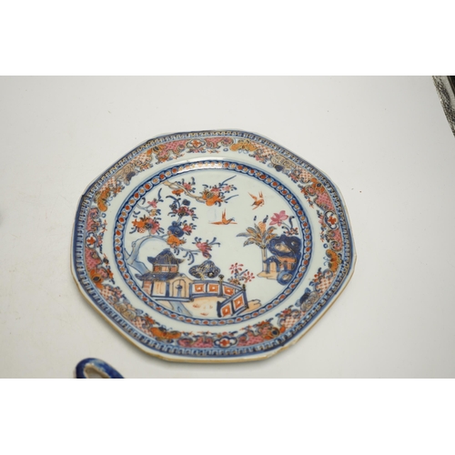 1436 - An 18th century Chinese export dish, a Iznik style flask and an onion pattern piece