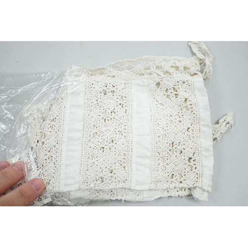 1508 - A quantity of needle lace, bobbin lace and machine lace trimmings