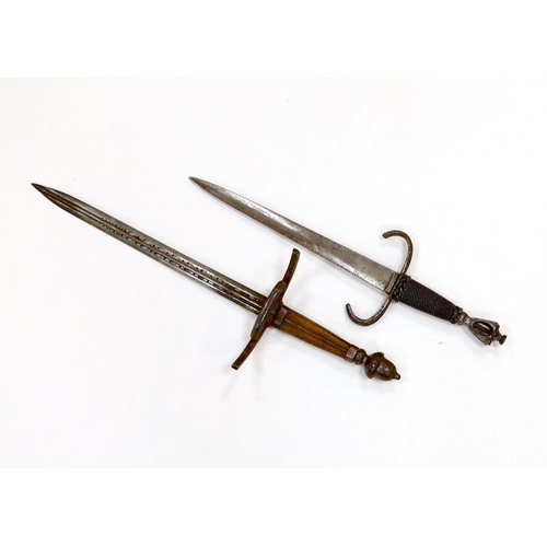 270 - A reproduction stiletto and dagger, stiletto with engraved steel blade, steel pommel and quillon, an... 