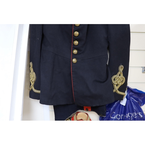 316 - An early 20th century Royal Artillery officers dress uniform, comprising a jacket and trousers, both... 