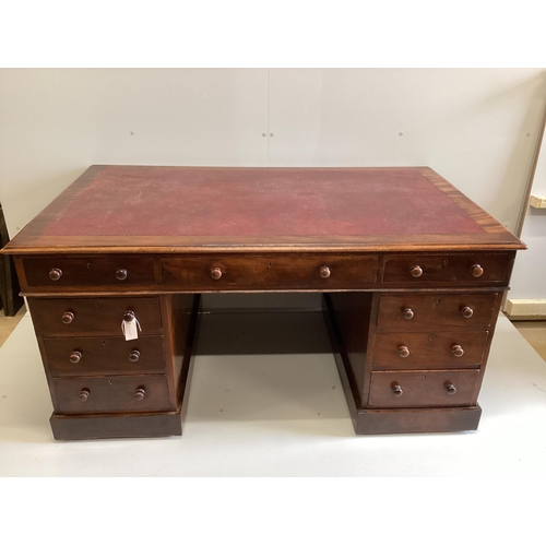 32 - A Victorian mahogany pedestal partner's desk, width 152cm, depth 90cm, height 76cm