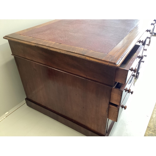 32 - A Victorian mahogany pedestal partner's desk, width 152cm, depth 90cm, height 76cm