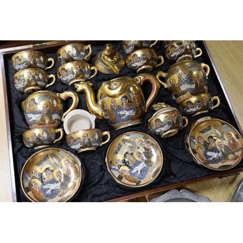 352 - A large mahogany cased set of early 20th century Satsuma teaware