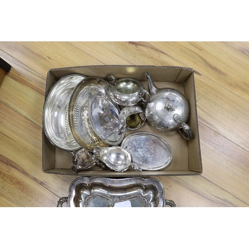 355 - A collection of plated wares: an oval card tray, tureen and cover, cased four piece spoon desert set... 