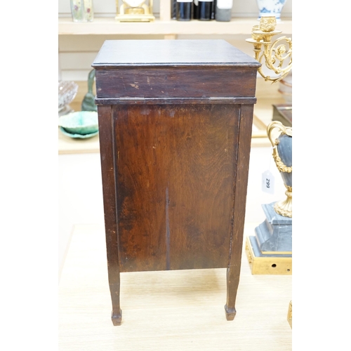 446 - A small oak cased gramophone cabinet, 51cm