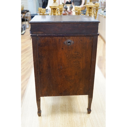 446 - A small oak cased gramophone cabinet, 51cm