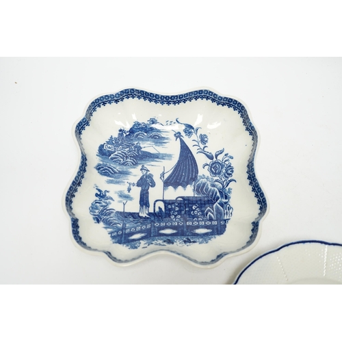 489 - A Caughley carnation pattern plate, c.1765-70 and a fisherman pattern dessert dish c.1780, plate 21.... 