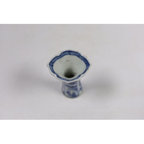 557 - A Chinese Kangxi blue and white miniature vase, 9.5cm