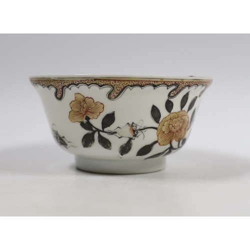 562 - A Chinese enamelled porcelain butterfly bowl, Yongzheng period, 12cm