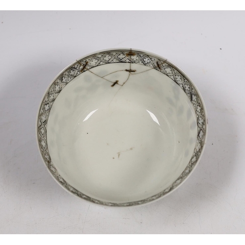 562 - A Chinese enamelled porcelain butterfly bowl, Yongzheng period, 12cm