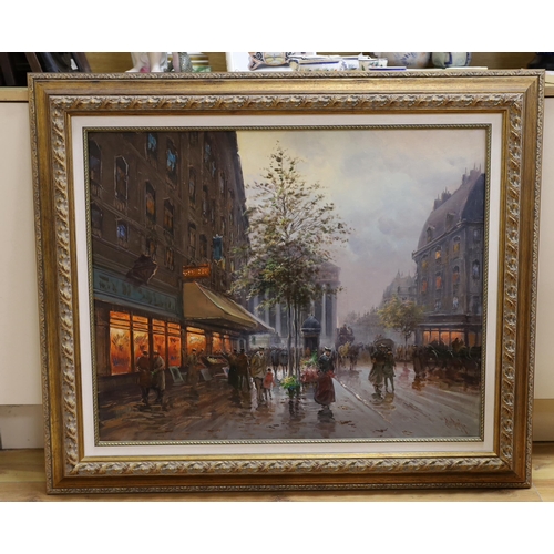 729 - A decorative oil on canvas, street scene with figures, indistinctly signed, 64 x 80cm, gilt frame... 