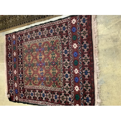 1087 - Two Bokhara rugs and a Baktiari Kilim rug, largest 160 x 98cm