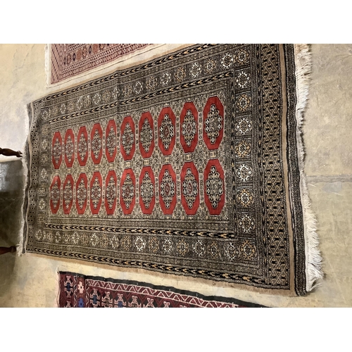 1087 - Two Bokhara rugs and a Baktiari Kilim rug, largest 160 x 98cm