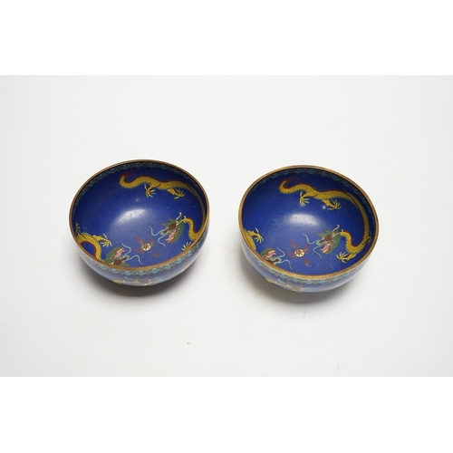 1272 - A pair of Chinese cloisonné enamel bowls decorated with dragons, c.1890-1910, signed lao tian li zhi... 