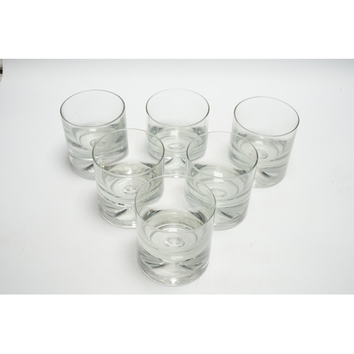 1276 - A set of six plain crystal glass tumblers