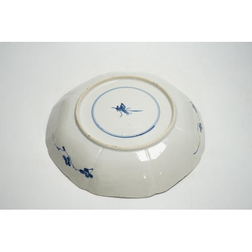 1322 - A Chinese blue and white octagonal dish, Kangxi period, 27cm