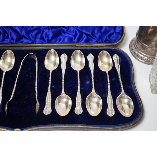 1922 - A cased set of twelve late Victorian silver teaspoons with tongs, William Hutton & Sons, London, 189... 